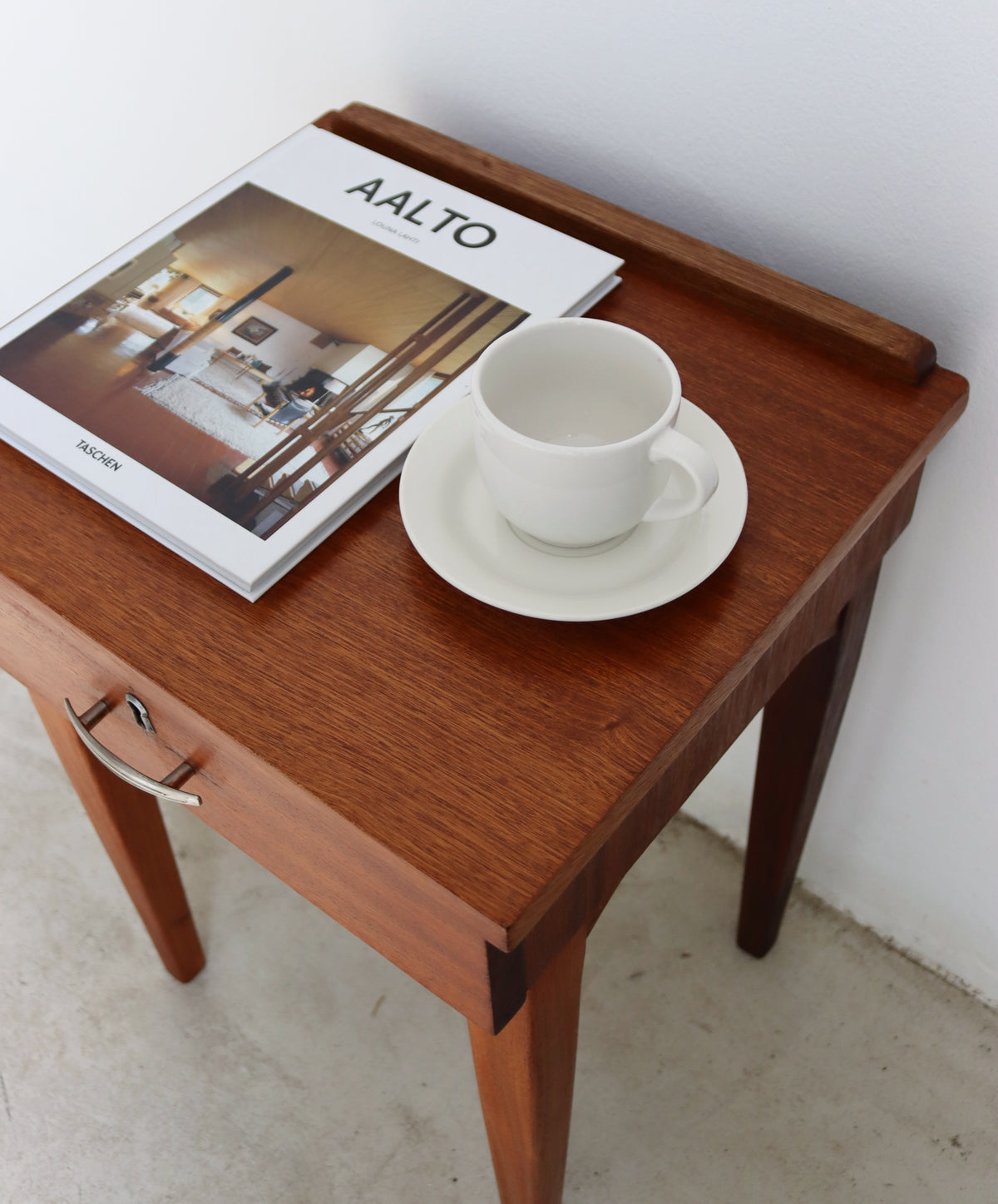 Mid-Century Pedestal