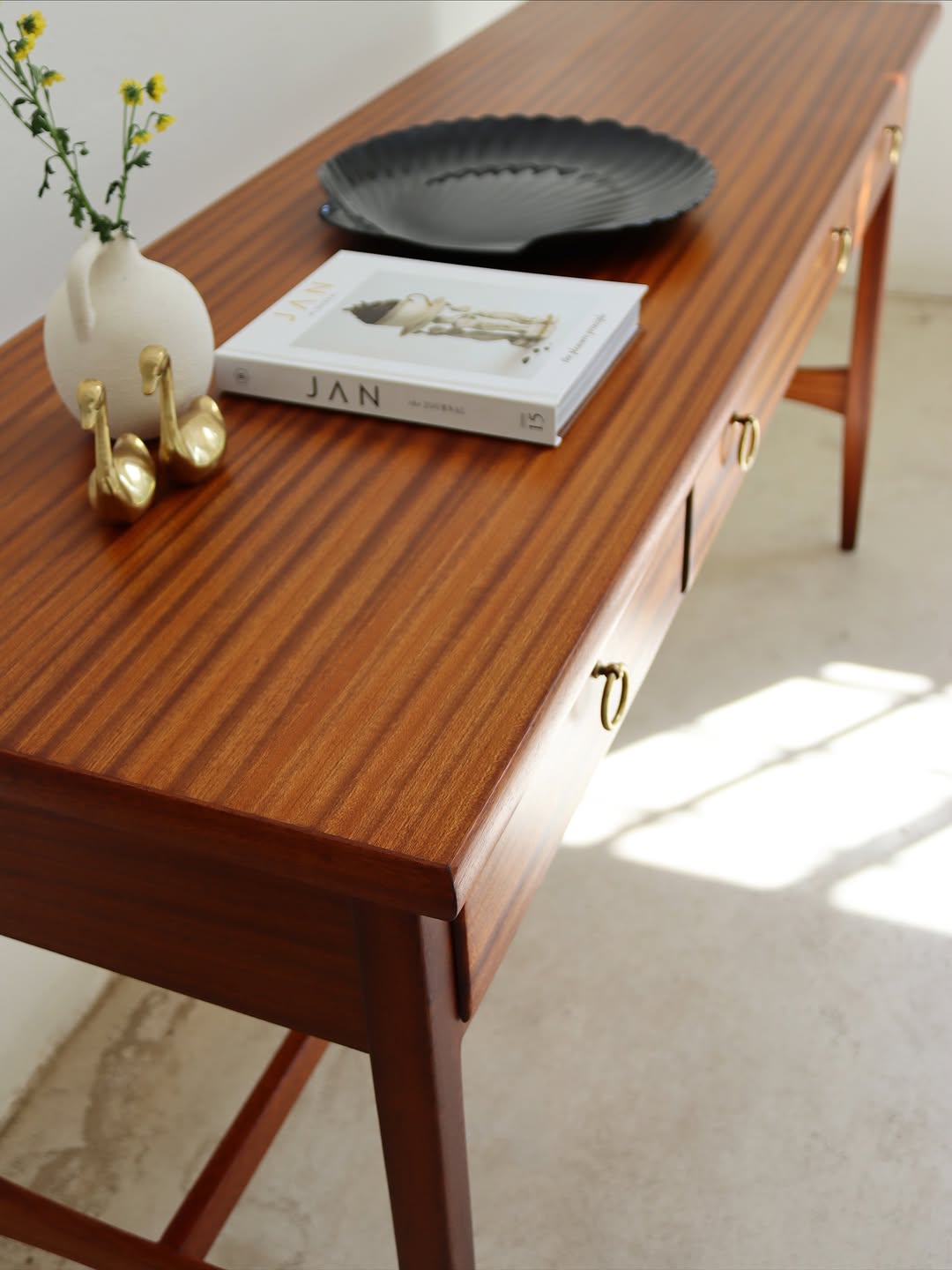 DS Vorster Console Table