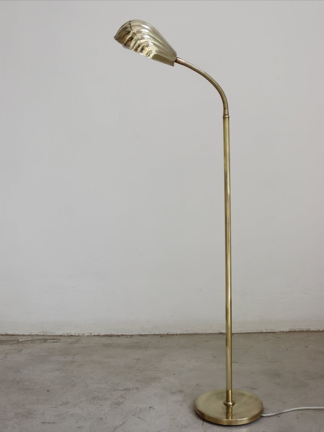 Vintage Brass Shell Floor Lamp