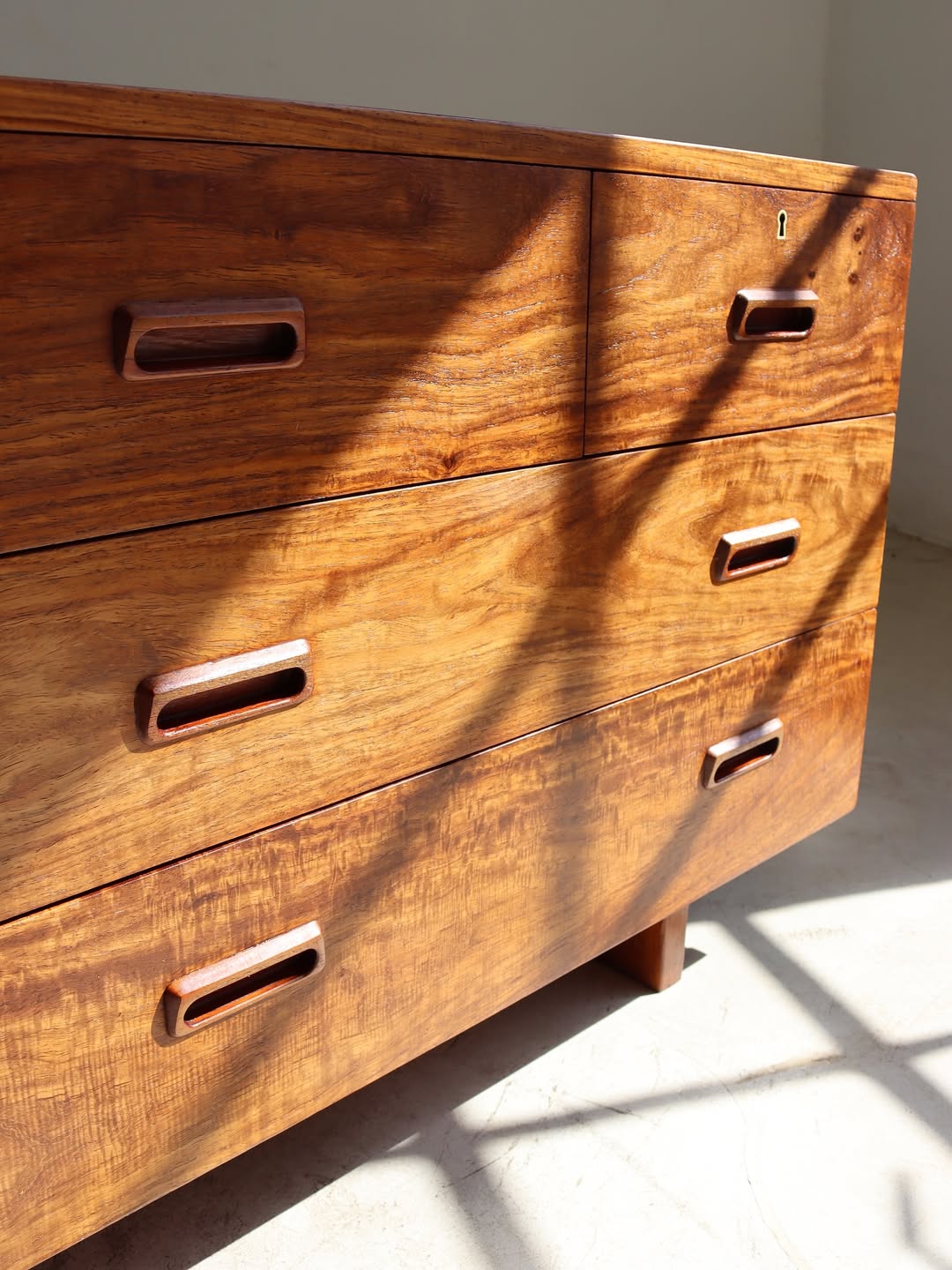 Mid-Century Kallenbach Chest Of Drawers