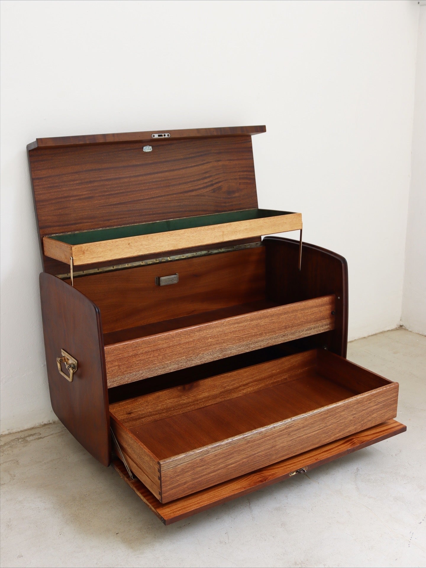 Mid-Century Storage Kist/Storage Chest
