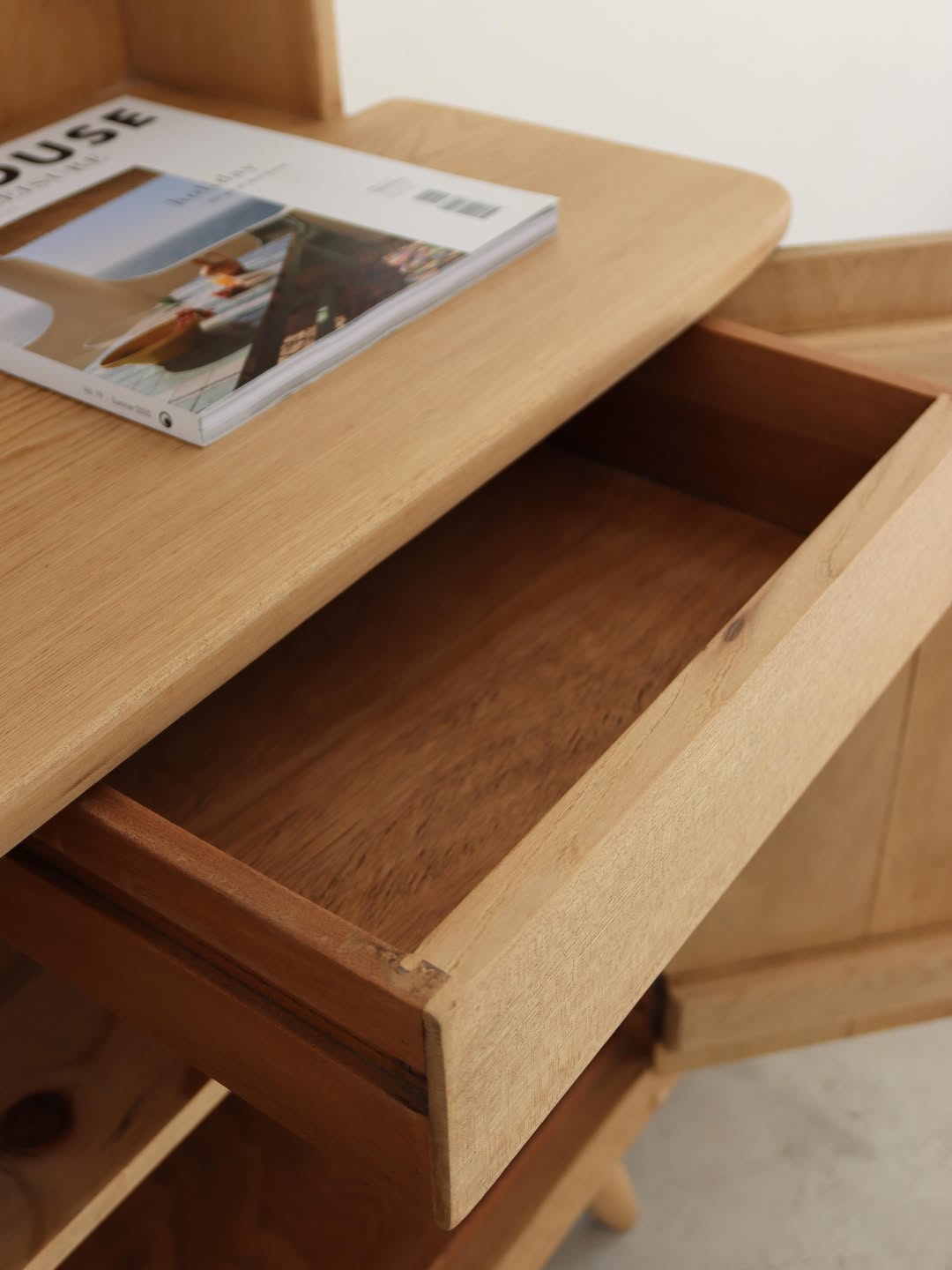 Bakker & Steyger Kitchen Dresser
