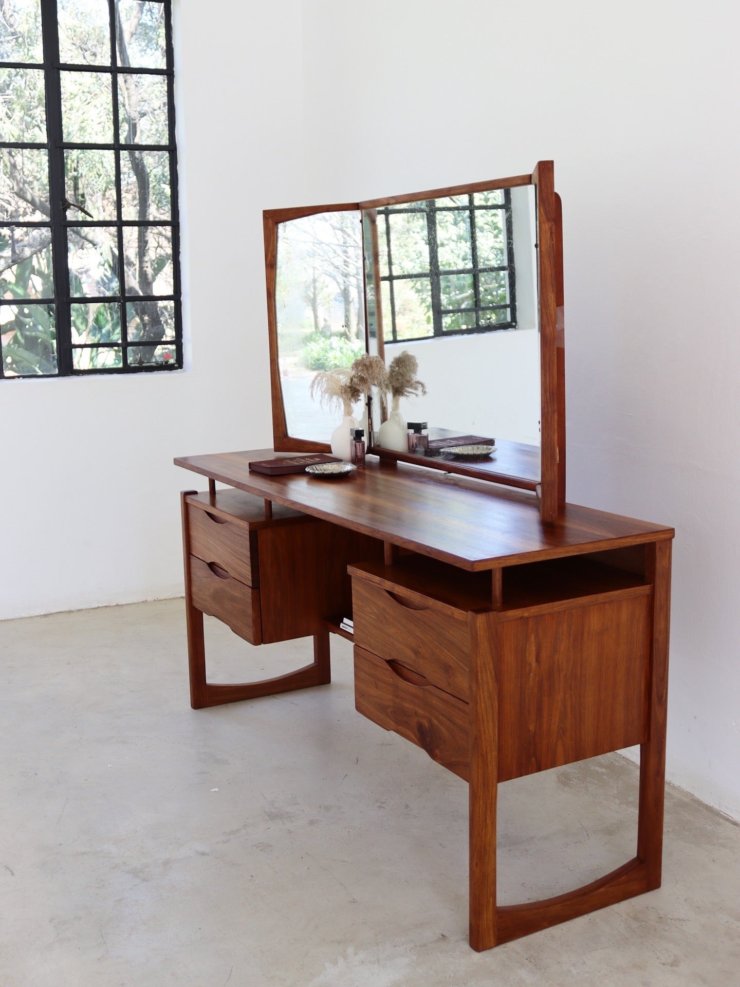 Mid-Century Dressing Table