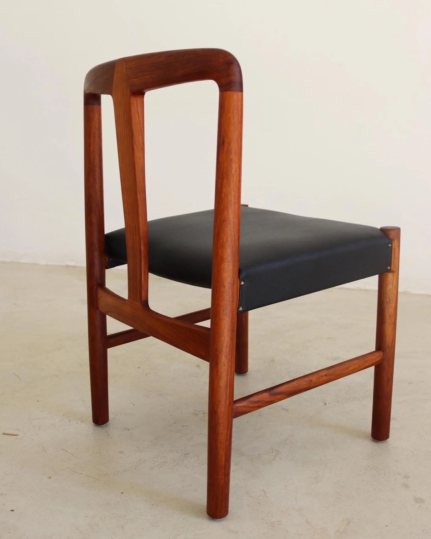 Mid-Century Artecasa Dining Room Chairs