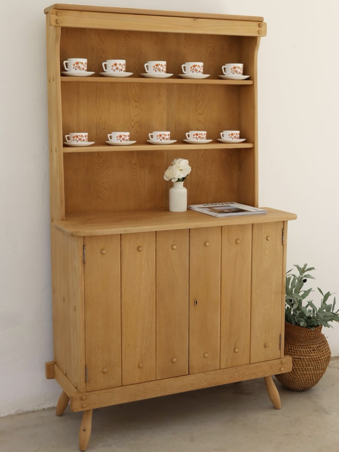 Bakker & Steyger Kitchen Dresser