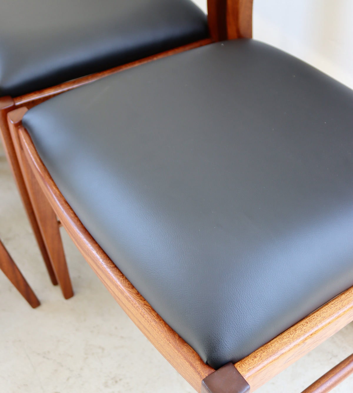Kallenbach Dining Chairs
