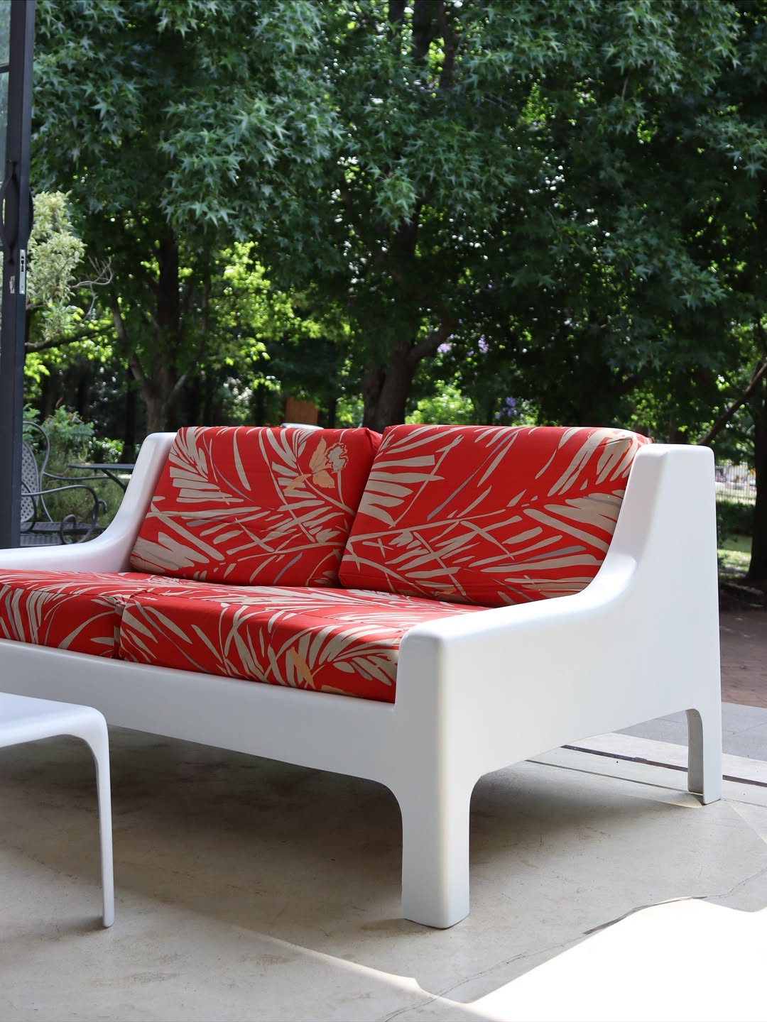 Mid-Century ‘Mida’ Artemide Settee