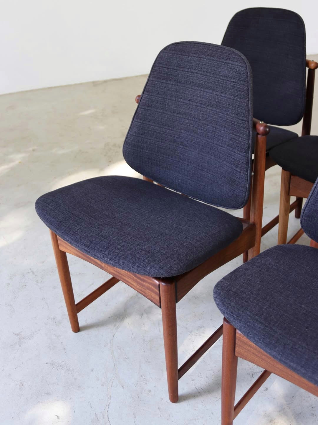 Frystark Dining Chairs