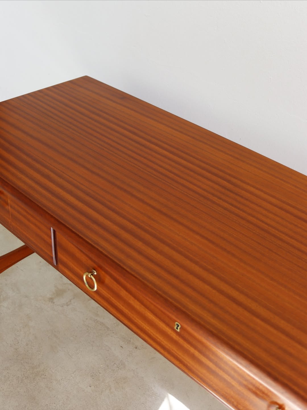 DS Vorster Console Table