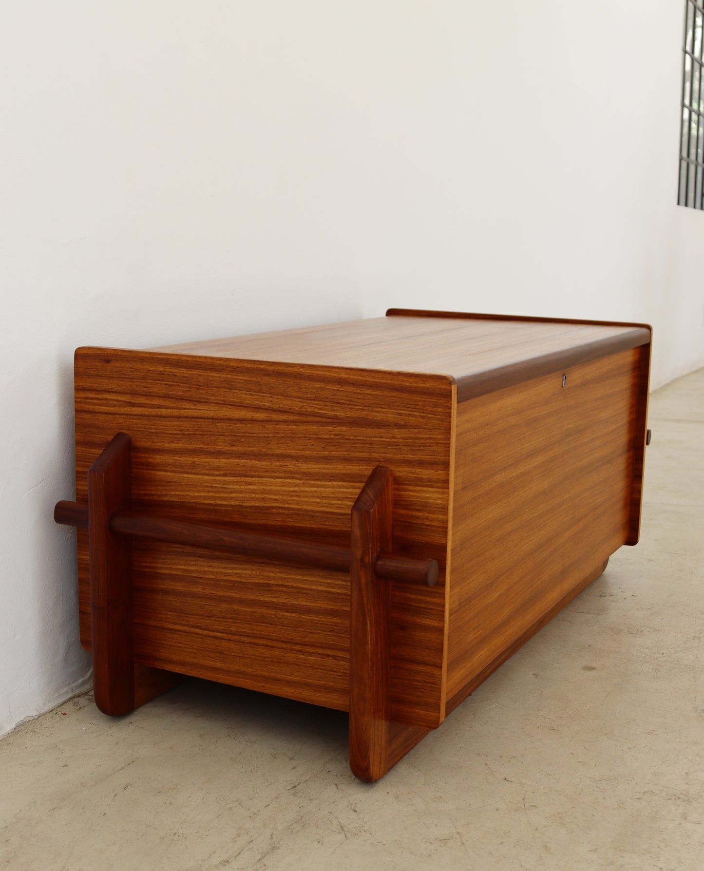 Mid-Century Kist