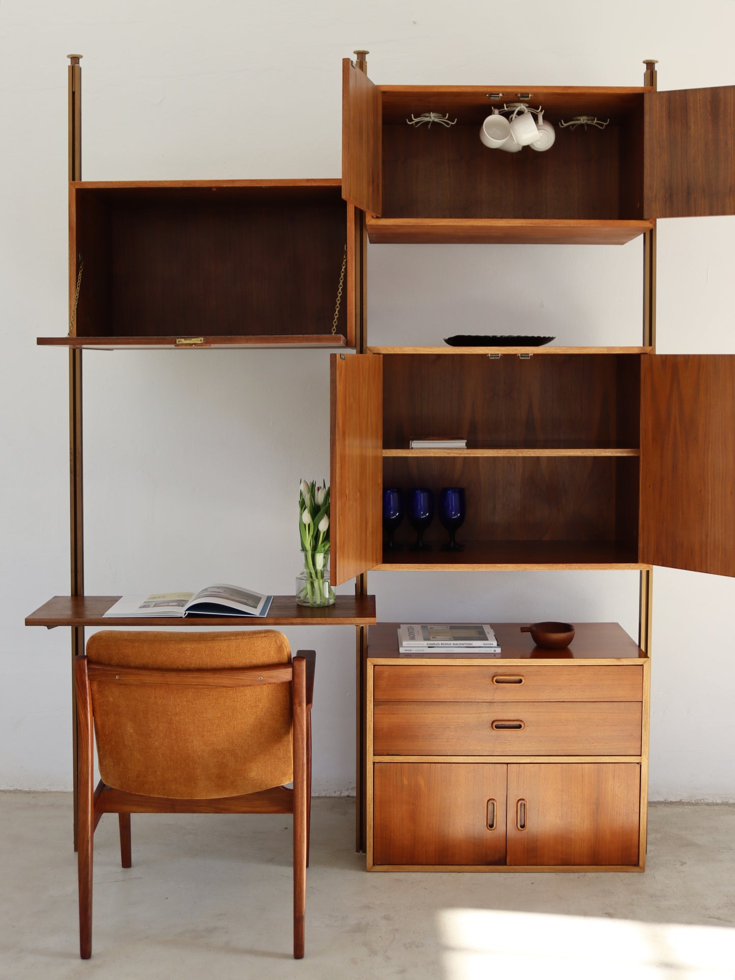 Omni Modular Wall Unit