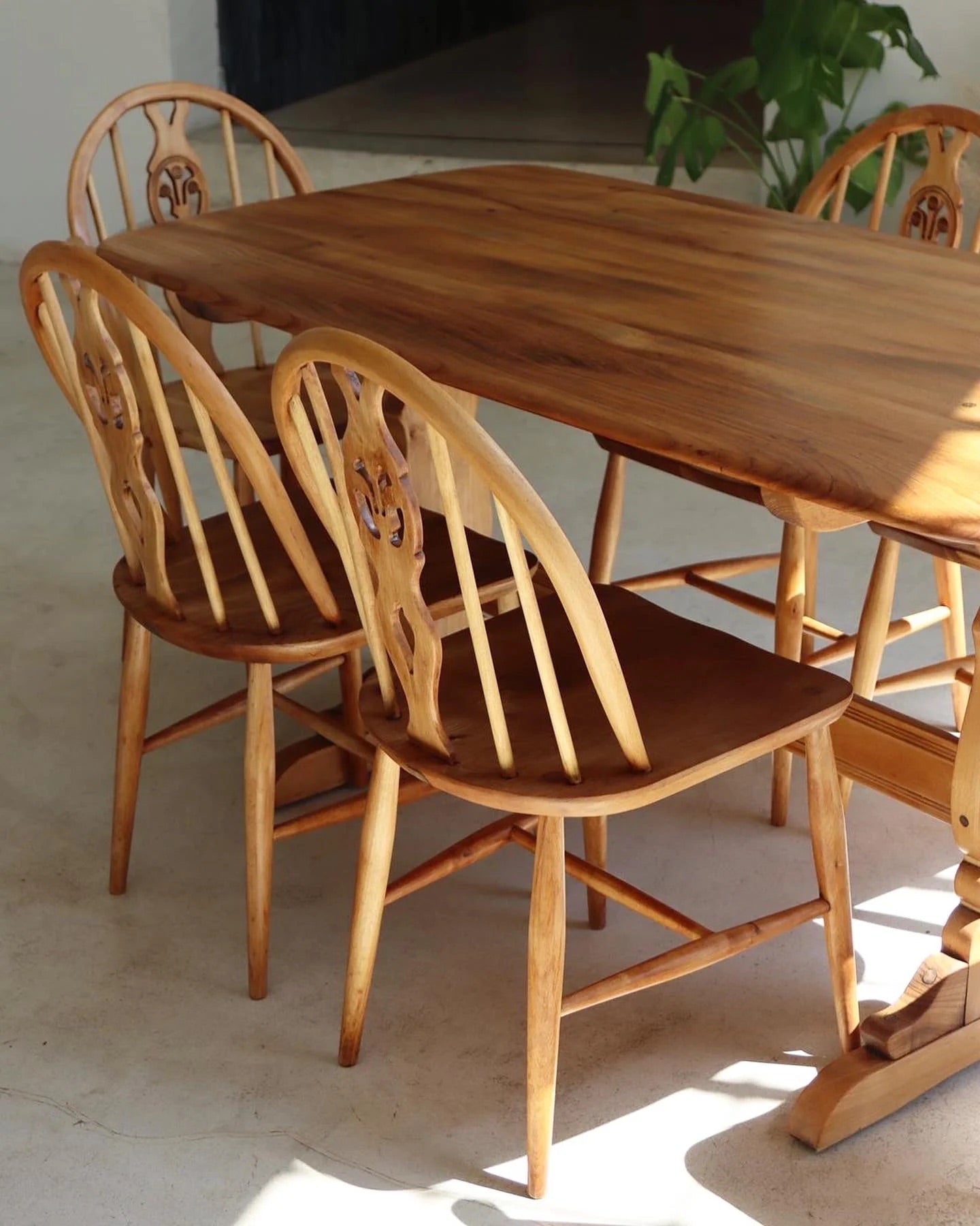 Ercol Fleur De Lys Dining Room Chairs