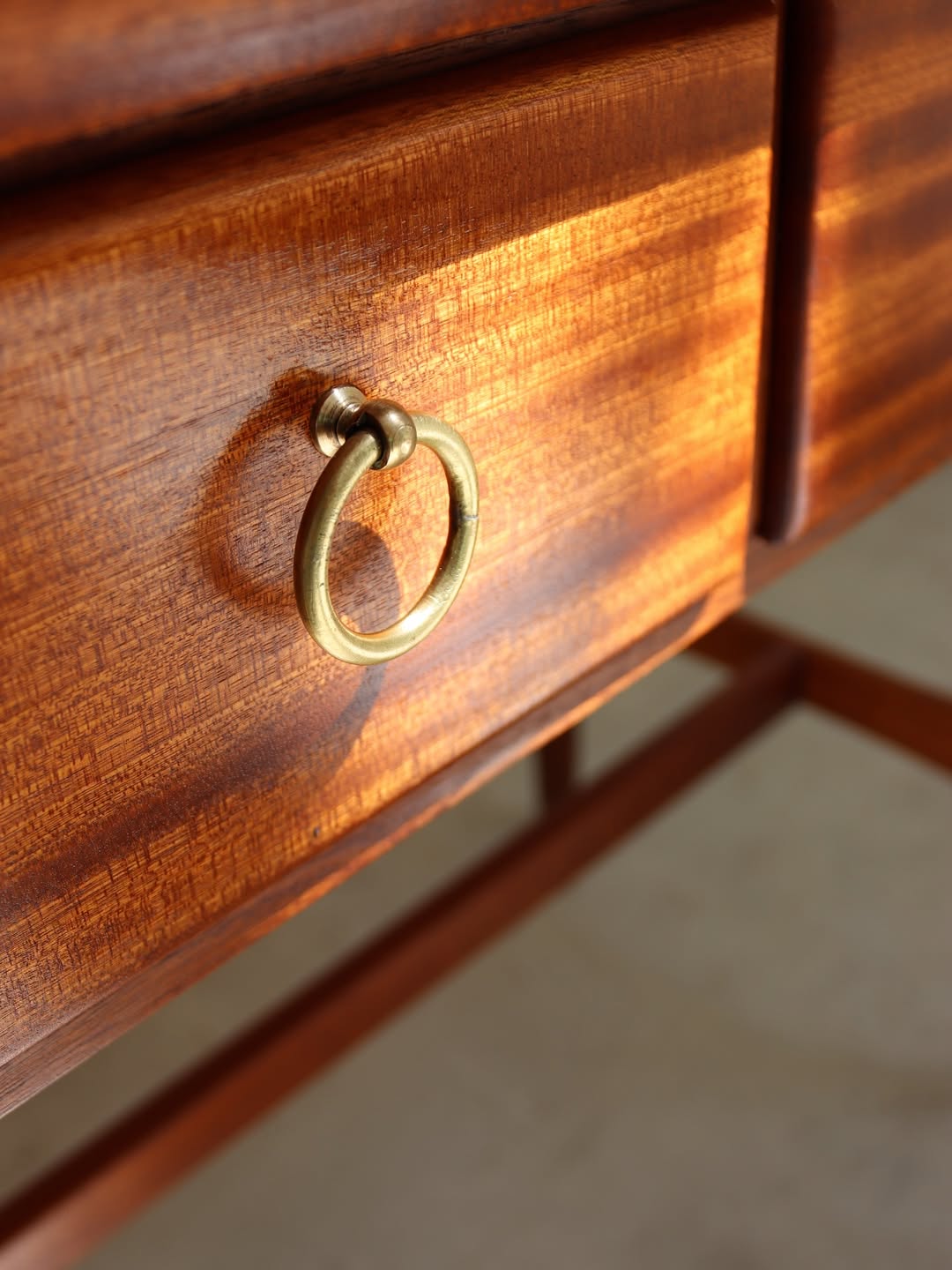 DS Vorster Console Table