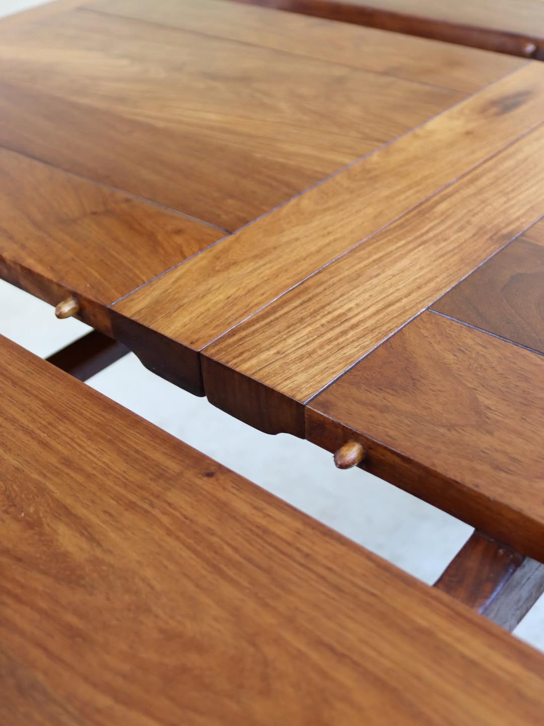 Artecasa Double Leaf Dining Table