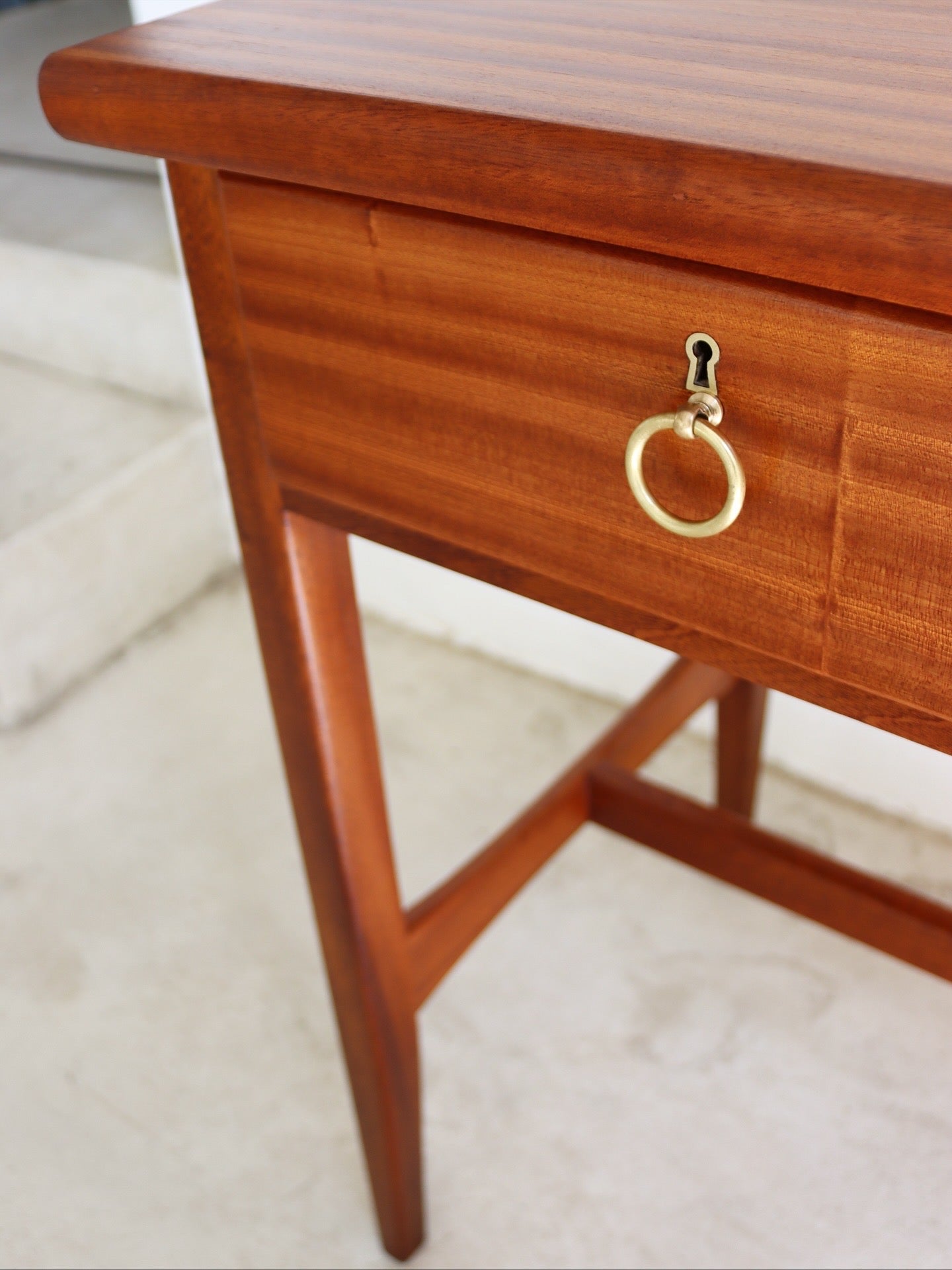 DS Vorster Console Table