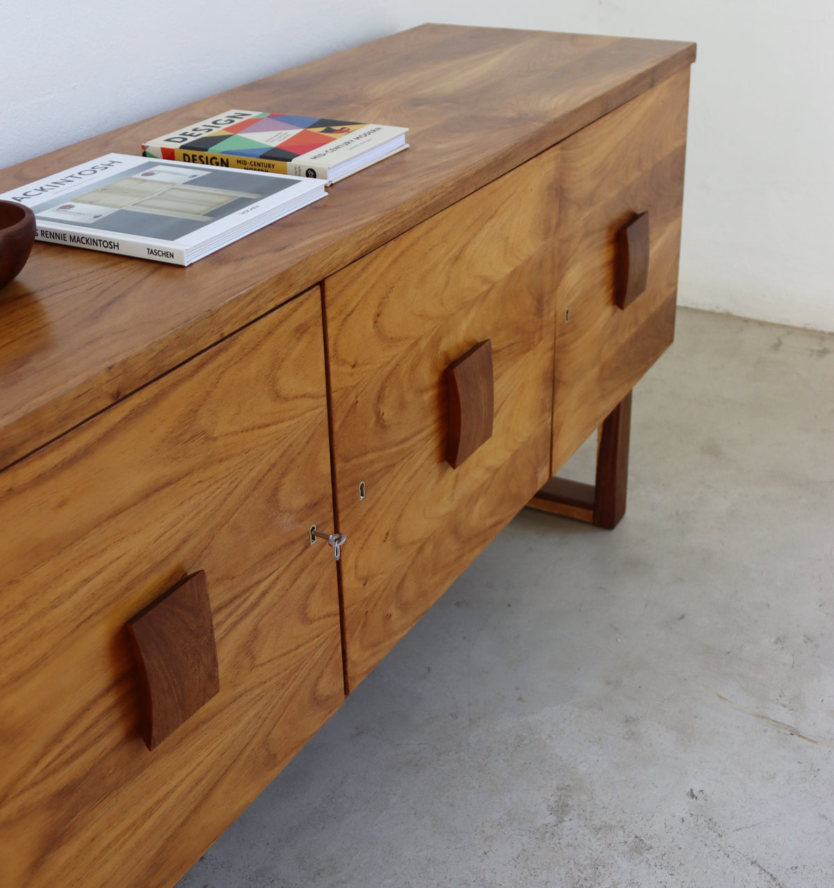 Retro Sideboard