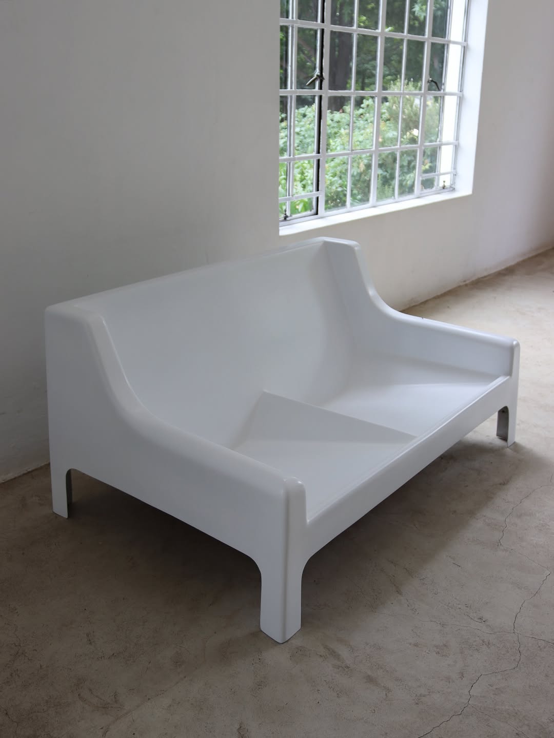 Mid-Century ‘Mida’ Artemide Settee
