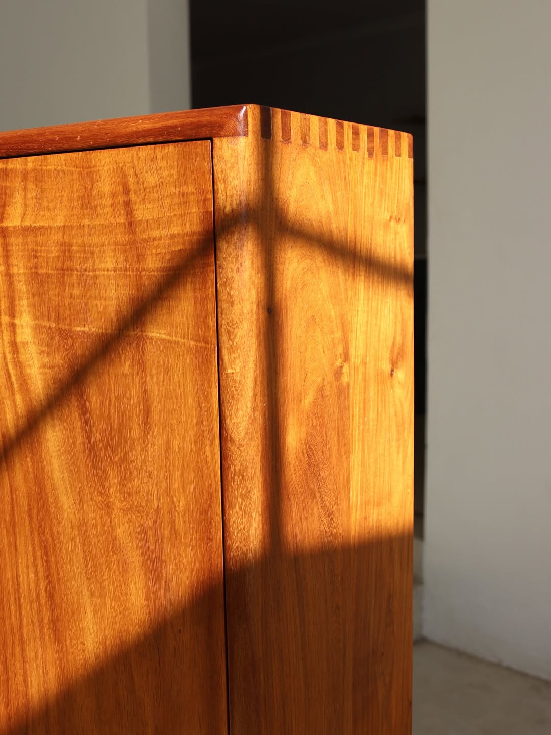 Mid-Century Kallenbach Drinks Cabinet