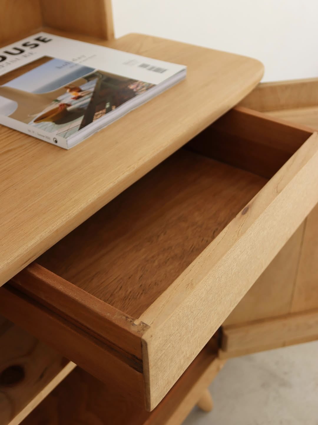 Bakker & Steyger Kitchen Dresser