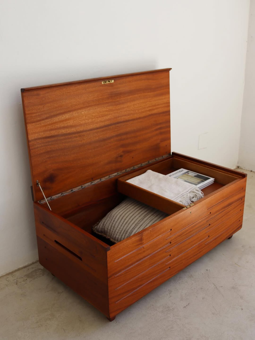 Mid-Century Kist/Storage Chest