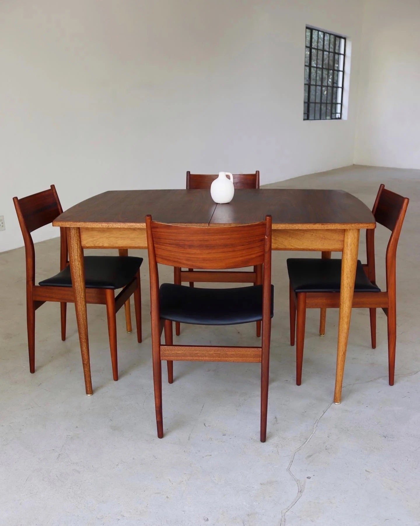 Uniflex Dining Room Chairs