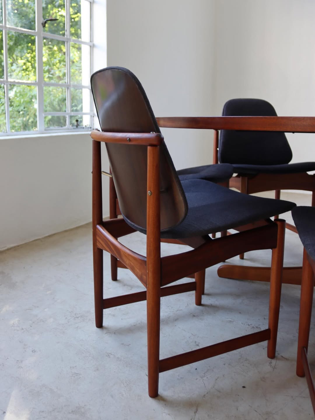 Frystark Dining Chairs