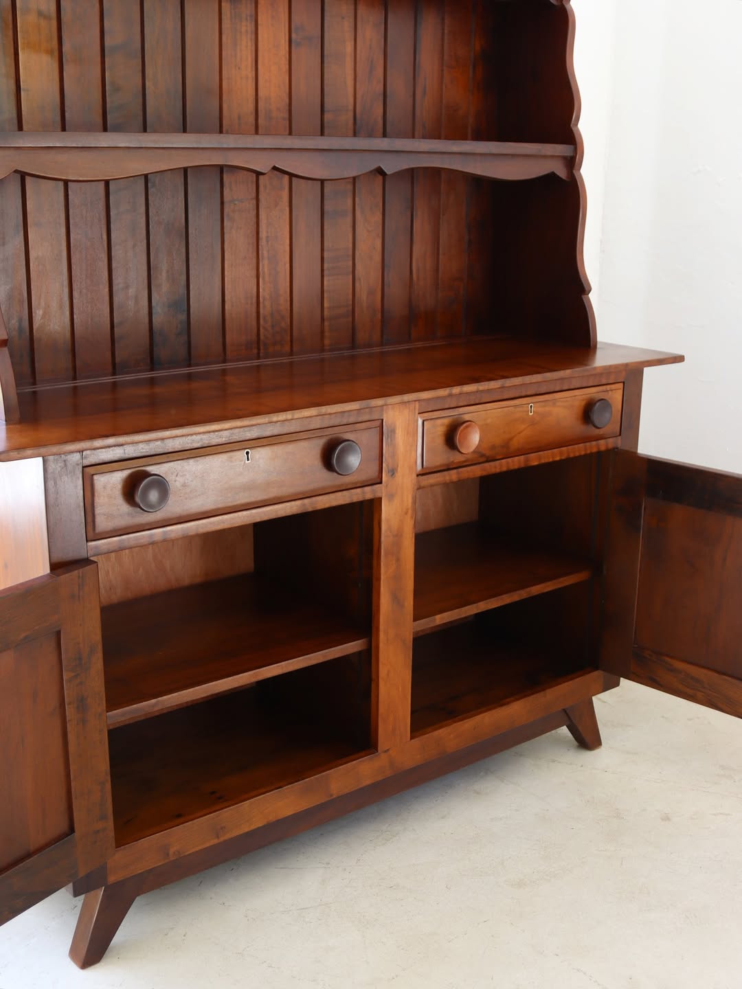 Binnehuis Welsh Dresser