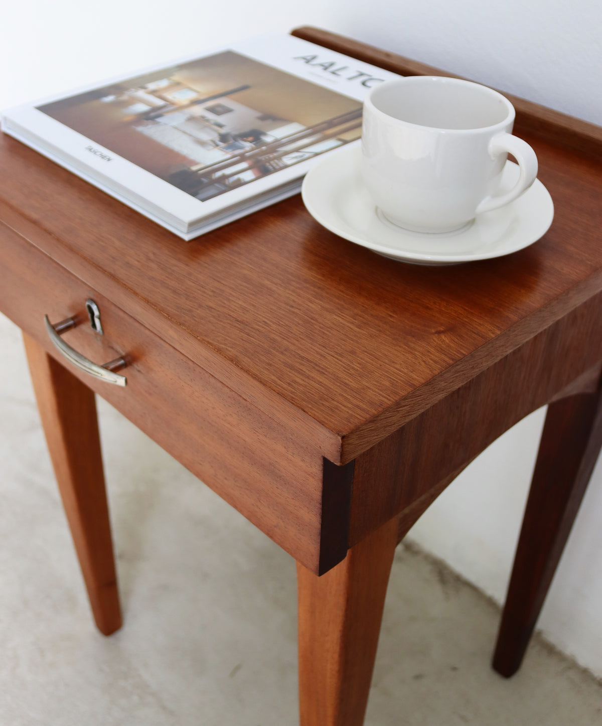 Mid-Century Pedestal