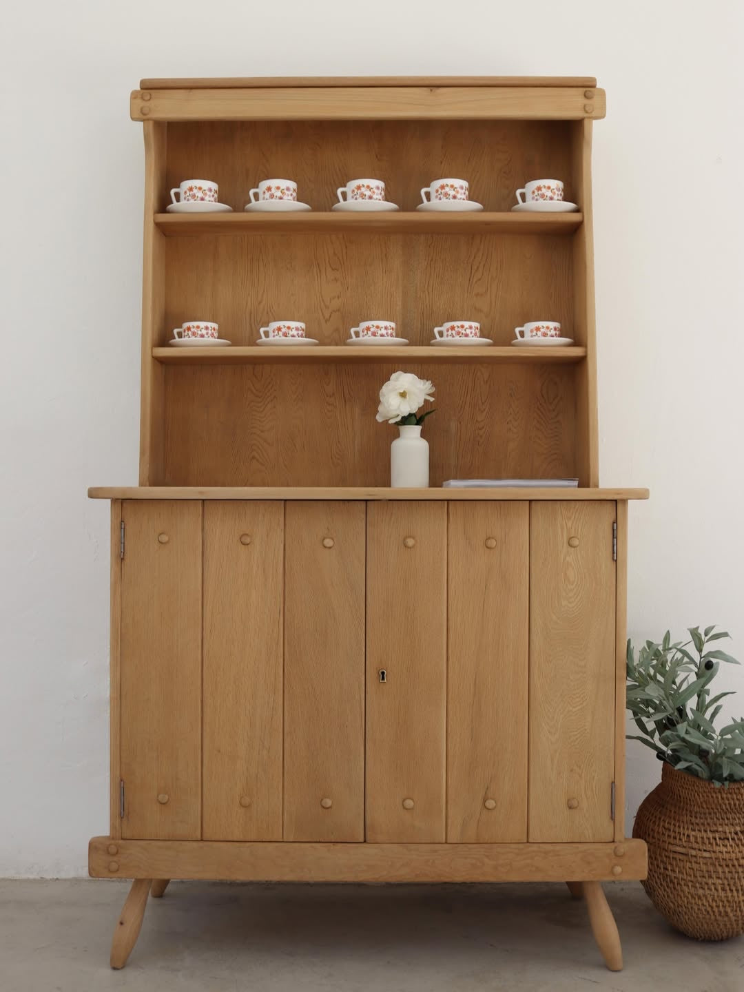 Bakker & Steyger Kitchen Dresser