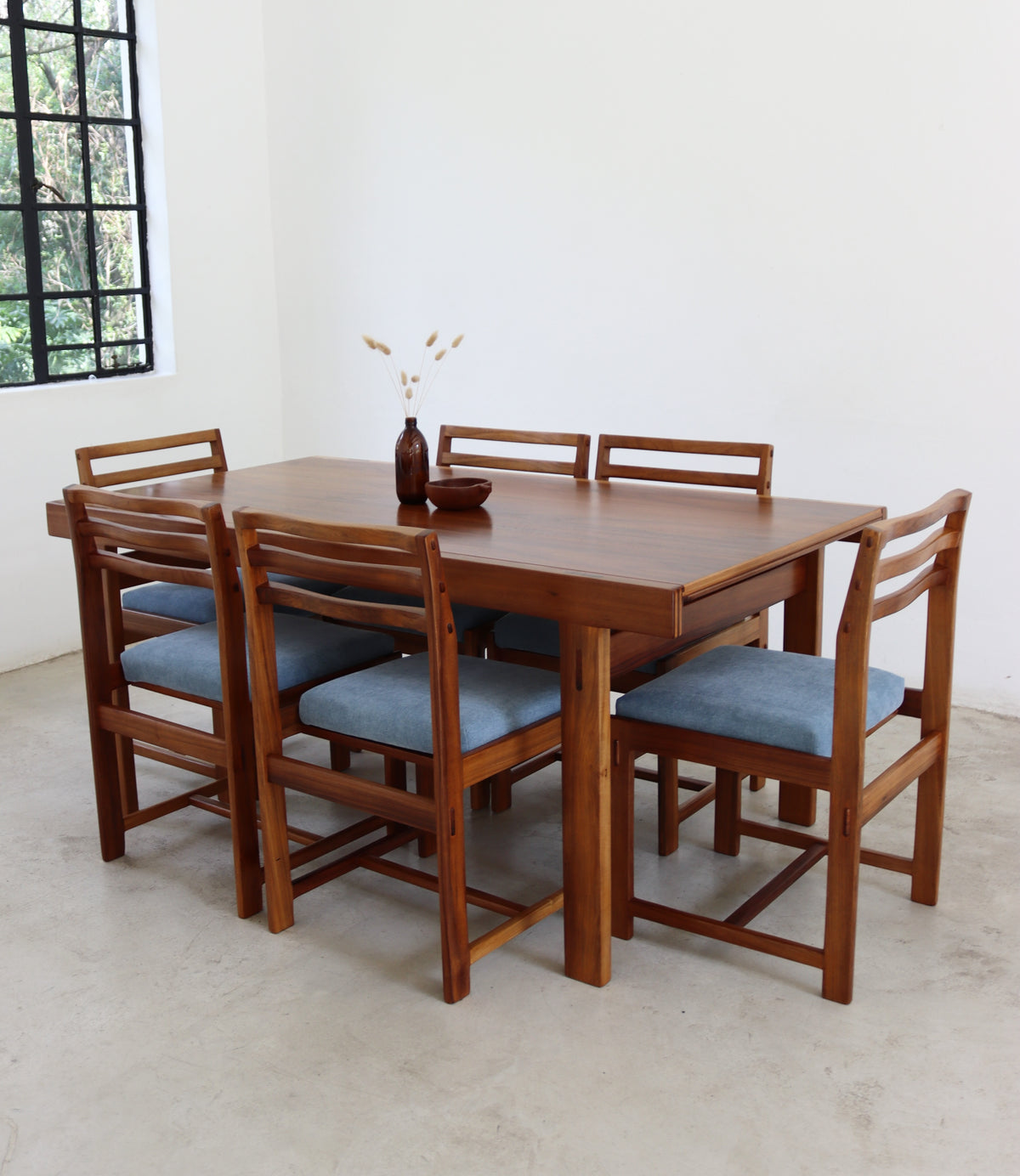 Torrente Dining Table