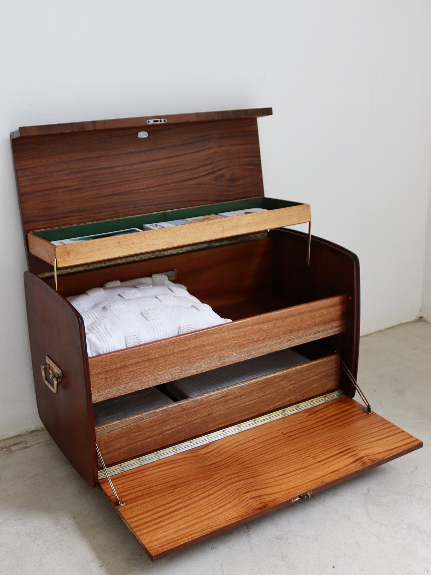 Mid-Century Storage Kist/Storage Chest