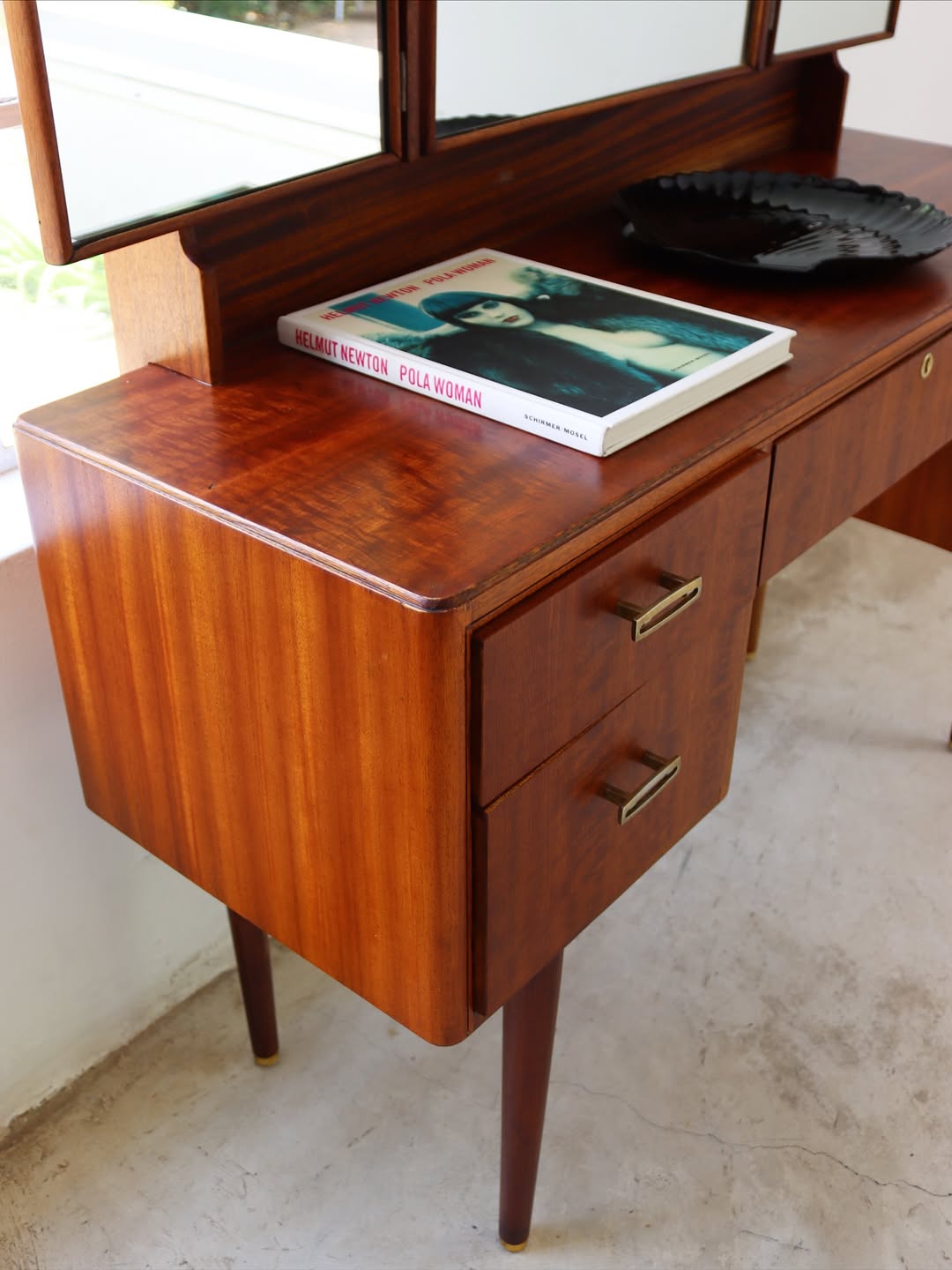 Greaves & Thomas Dressing Table