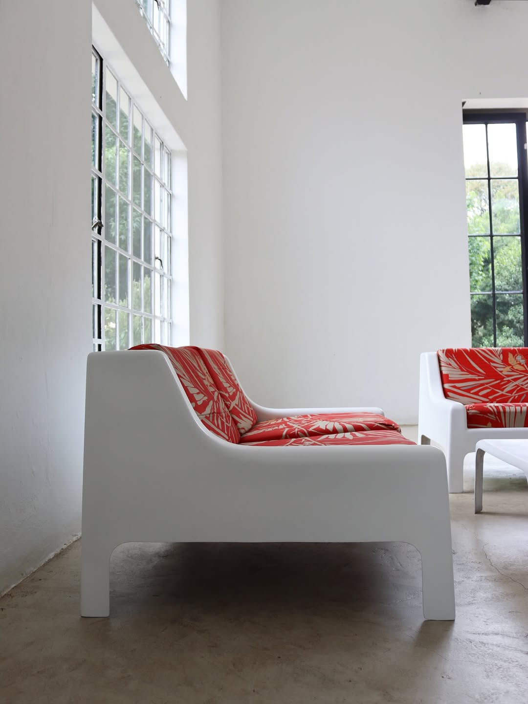 Mid-Century ‘Mida’ Artemide Settee