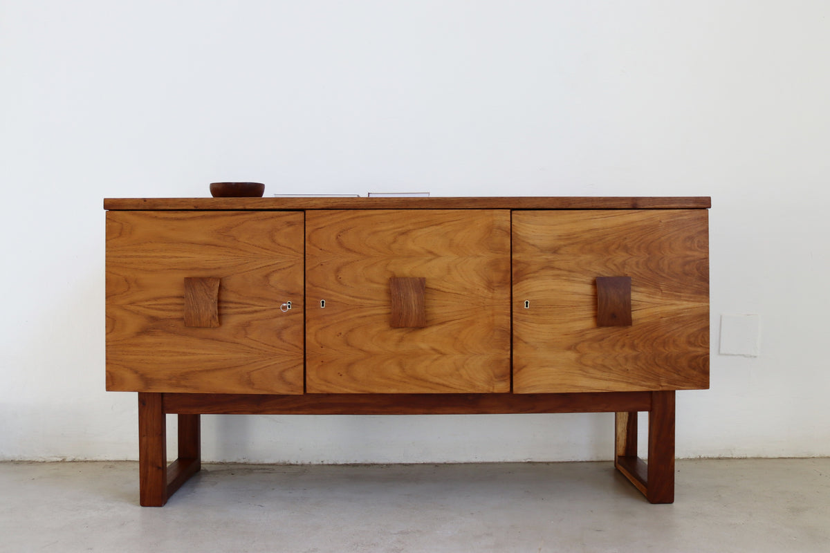 Retro Sideboard