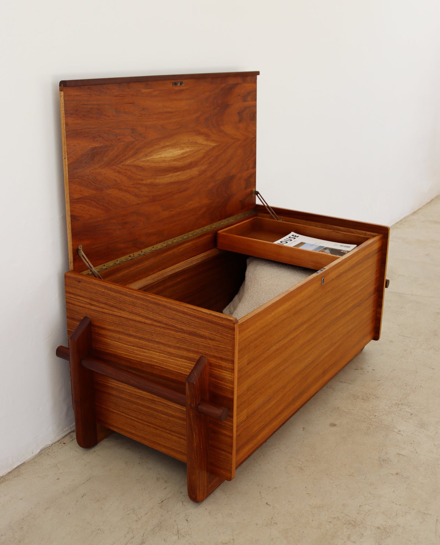 Mid-Century Kist