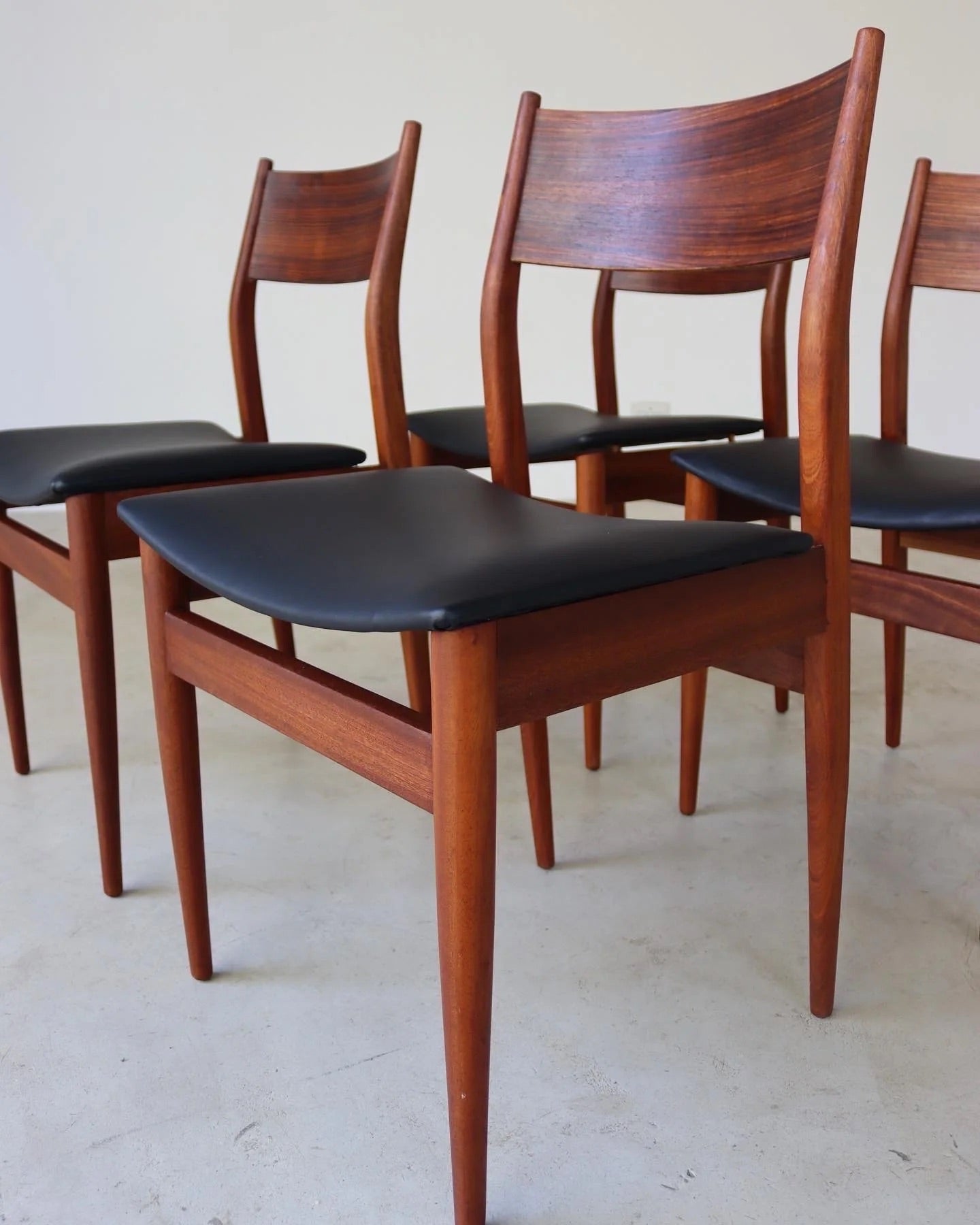 Uniflex Dining Room Chairs