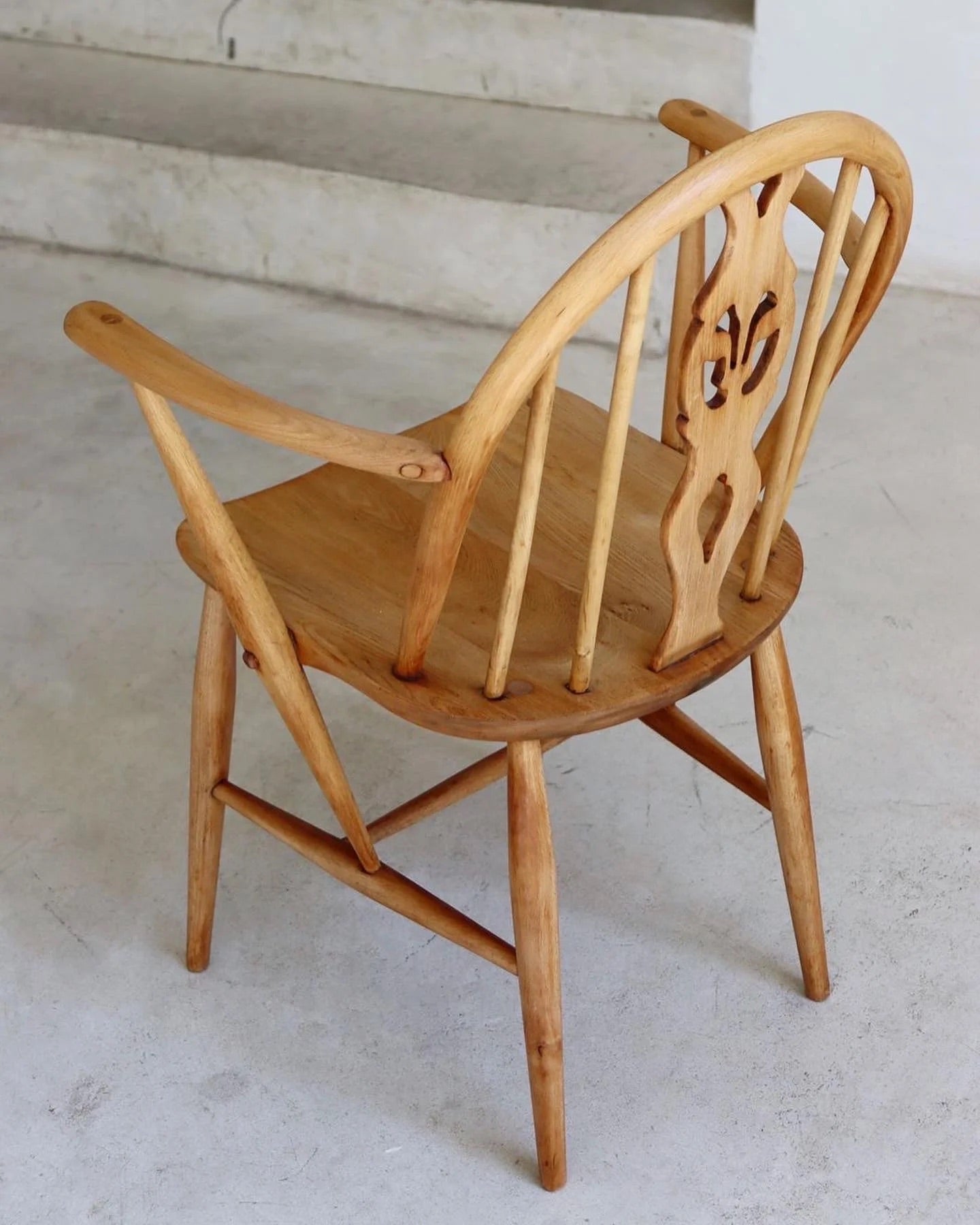 Ercol Fleur De Lys Dining Room Chairs