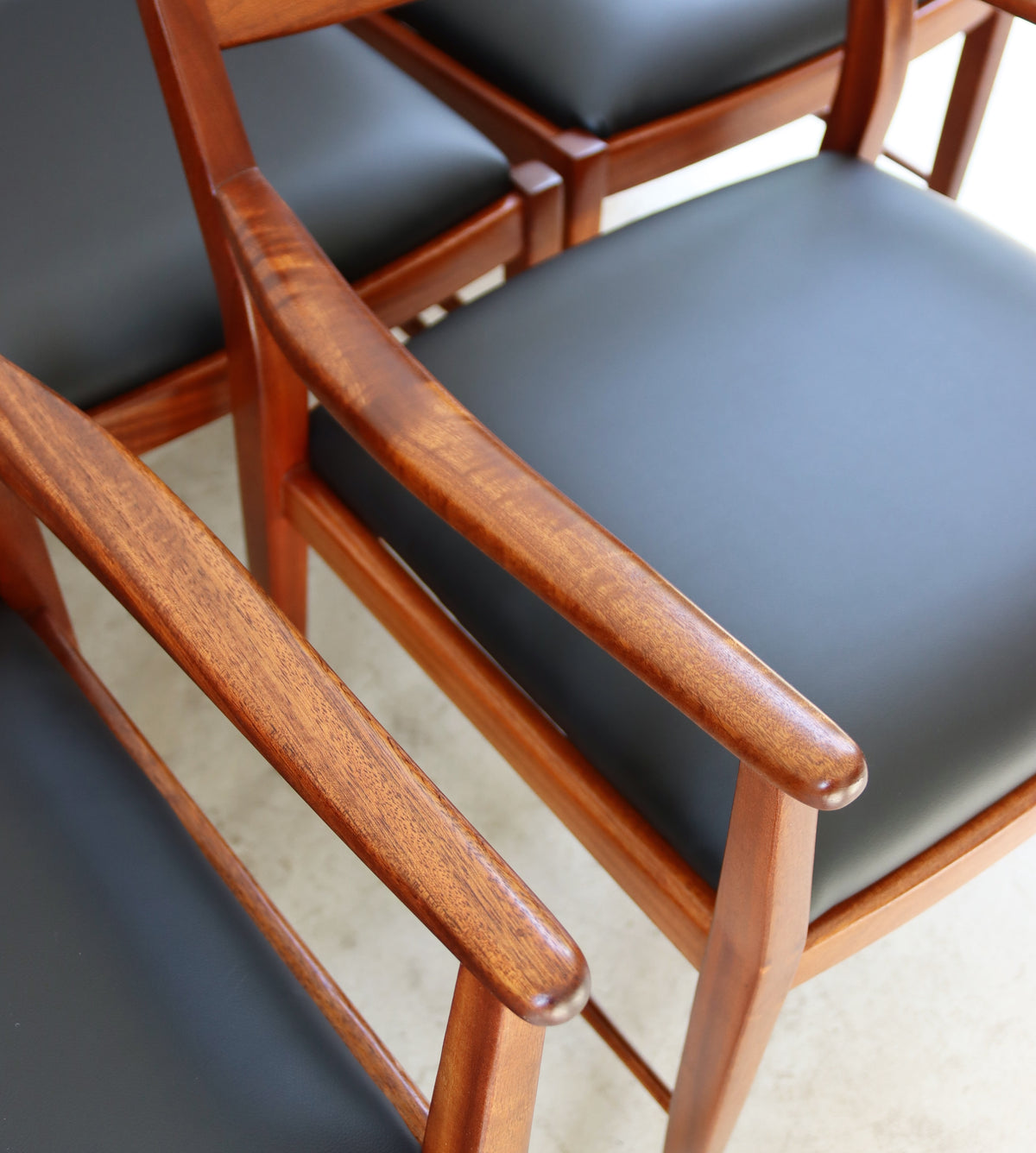 Kallenbach Dining Chairs