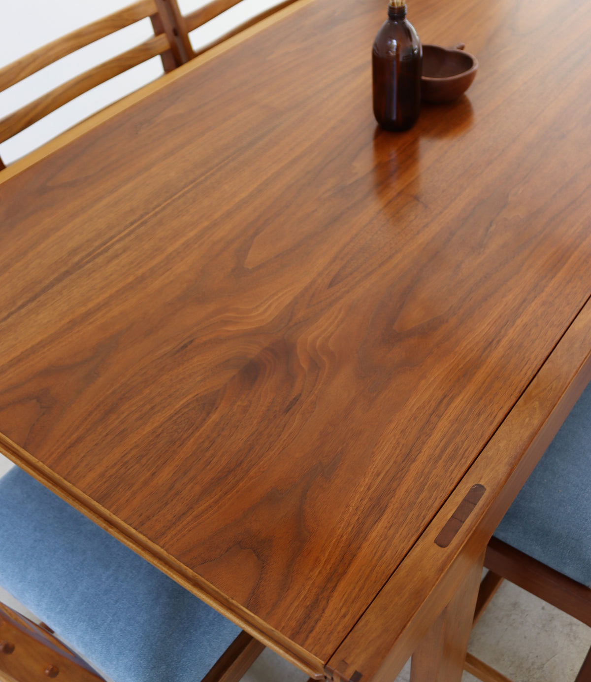 Torrente Dining Table
