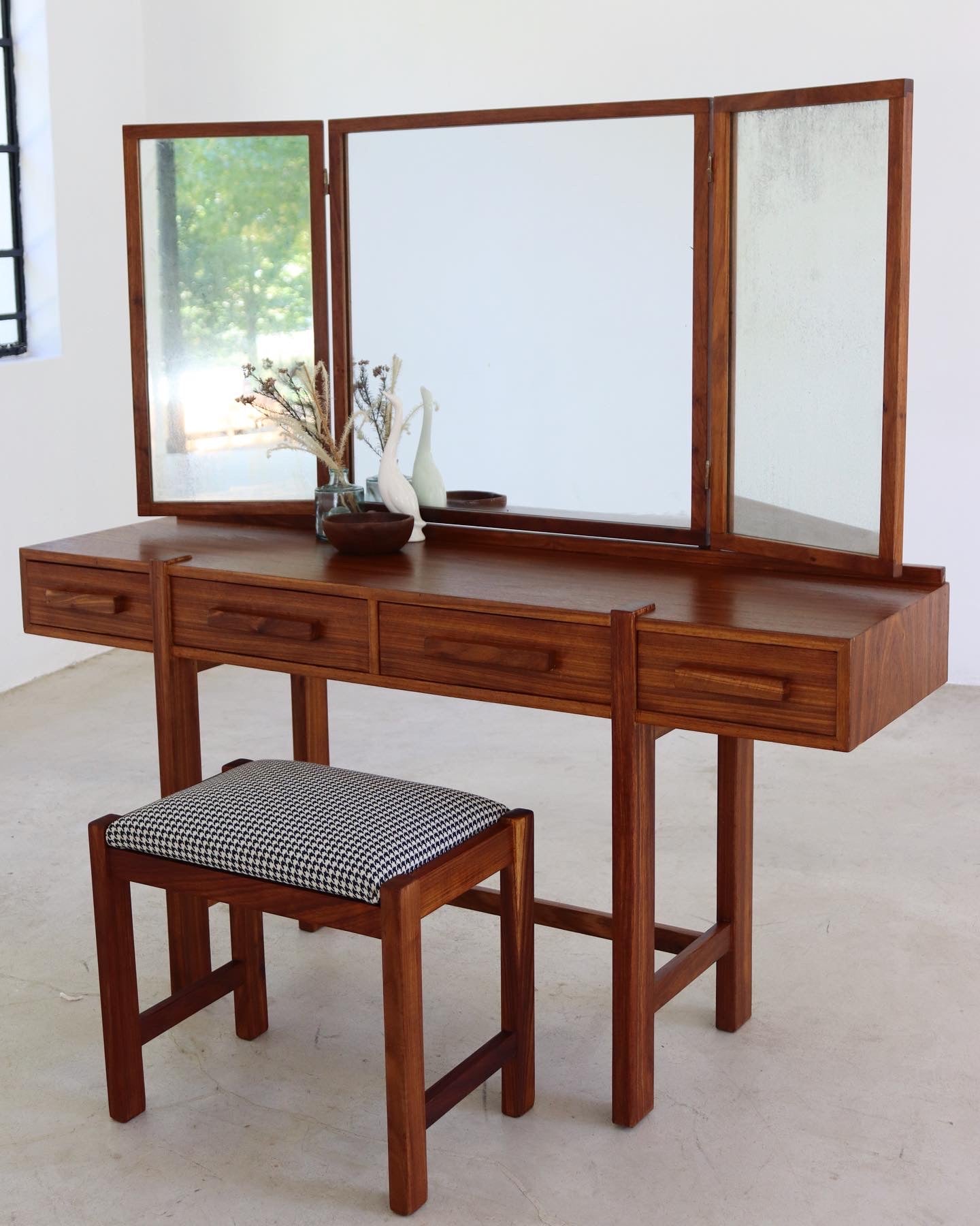 Mid-Century Dressing Table