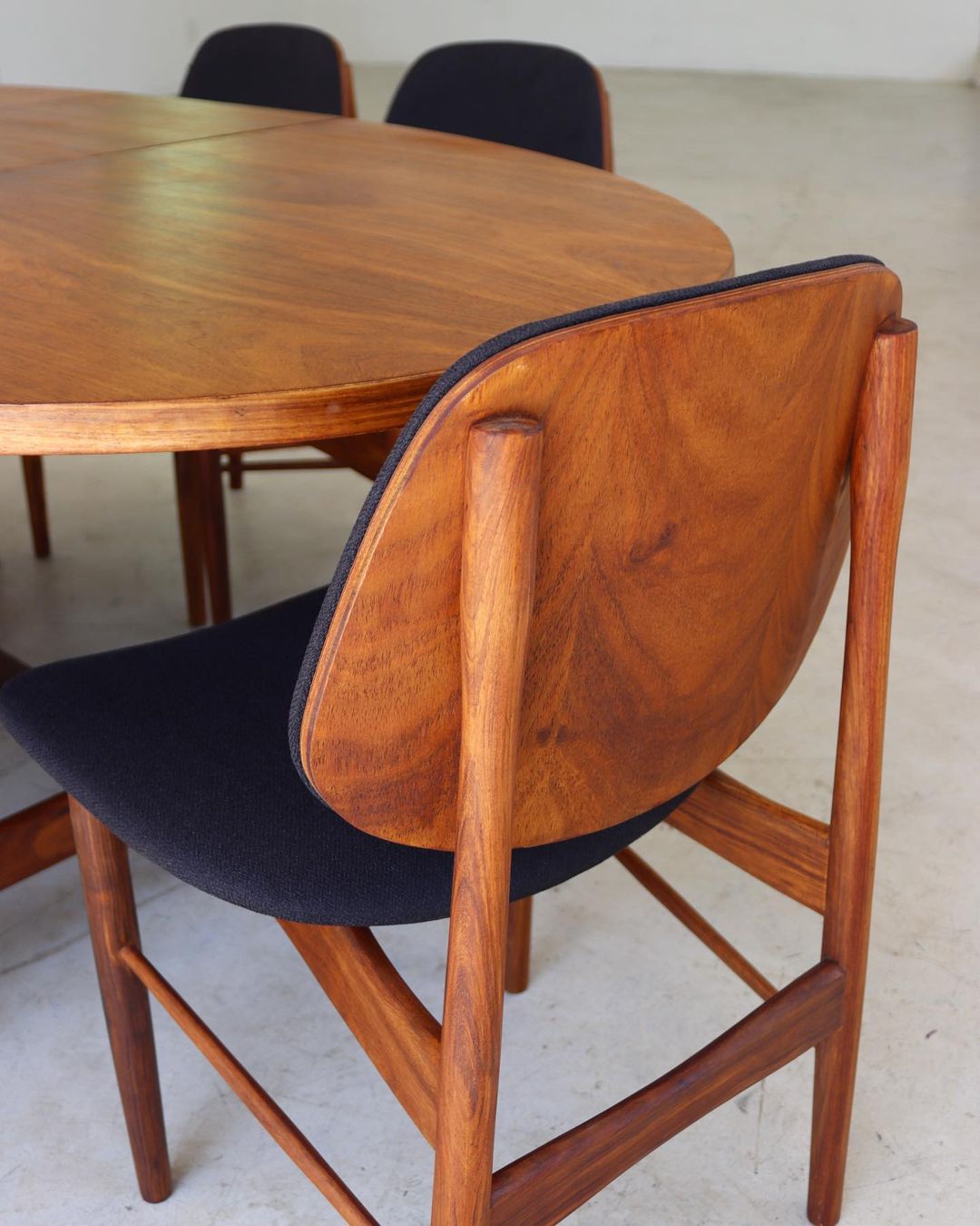 Duros Dining Room Chairs