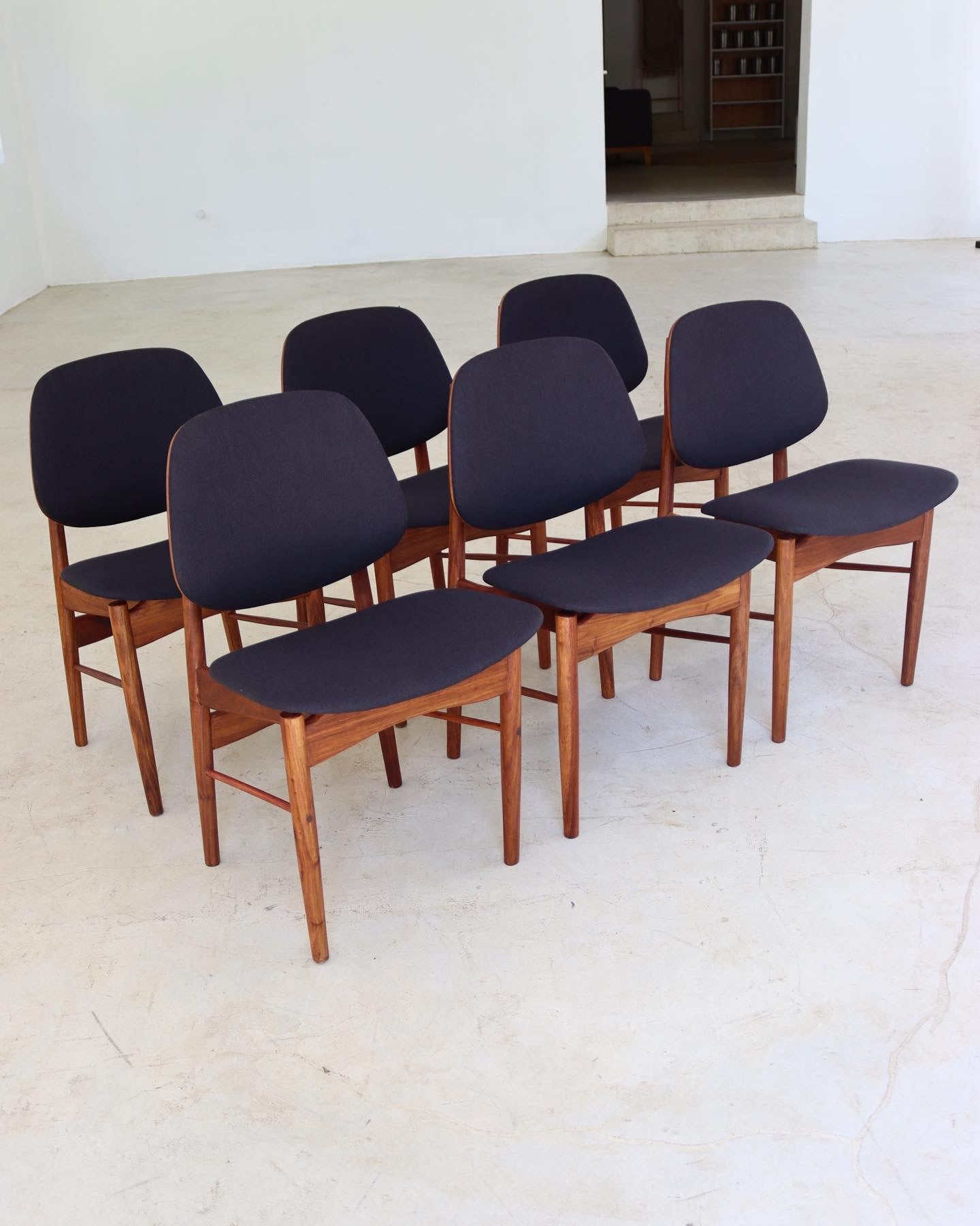 Duros Dining Room Chairs